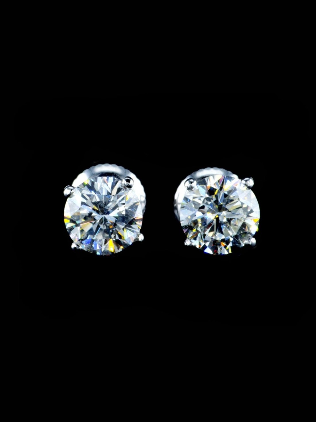 Round Solitaire Studs